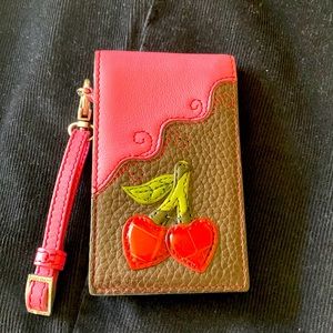 ⭐️Brighton Cherries iPod case